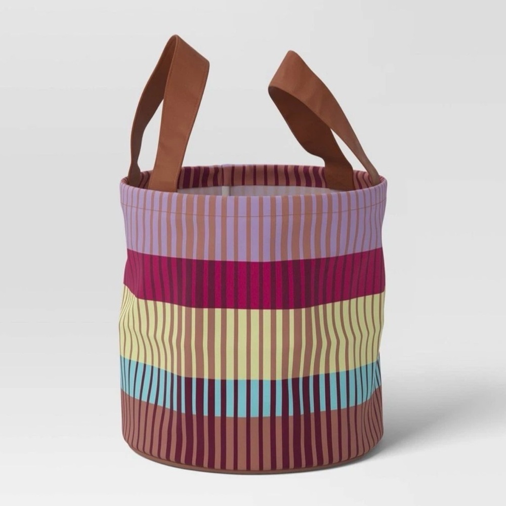 Utility Gardening Tool Tote with Horizontal Broken Stripes - Threshold
New NIP